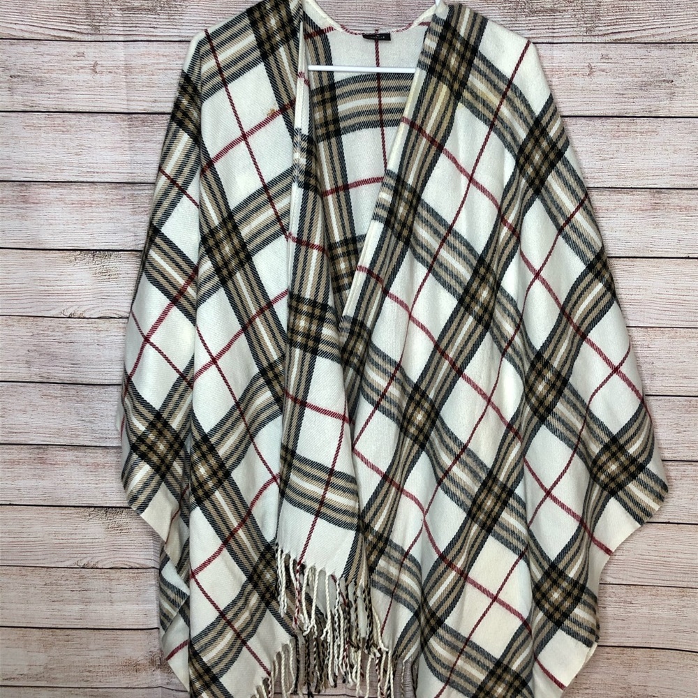 V.Fraas 100% Acrylic Plaid Fringe Hem Shawl Wrap